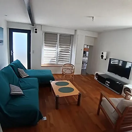 La Maison De Jeanne - Maison Familiale Atypique Villa